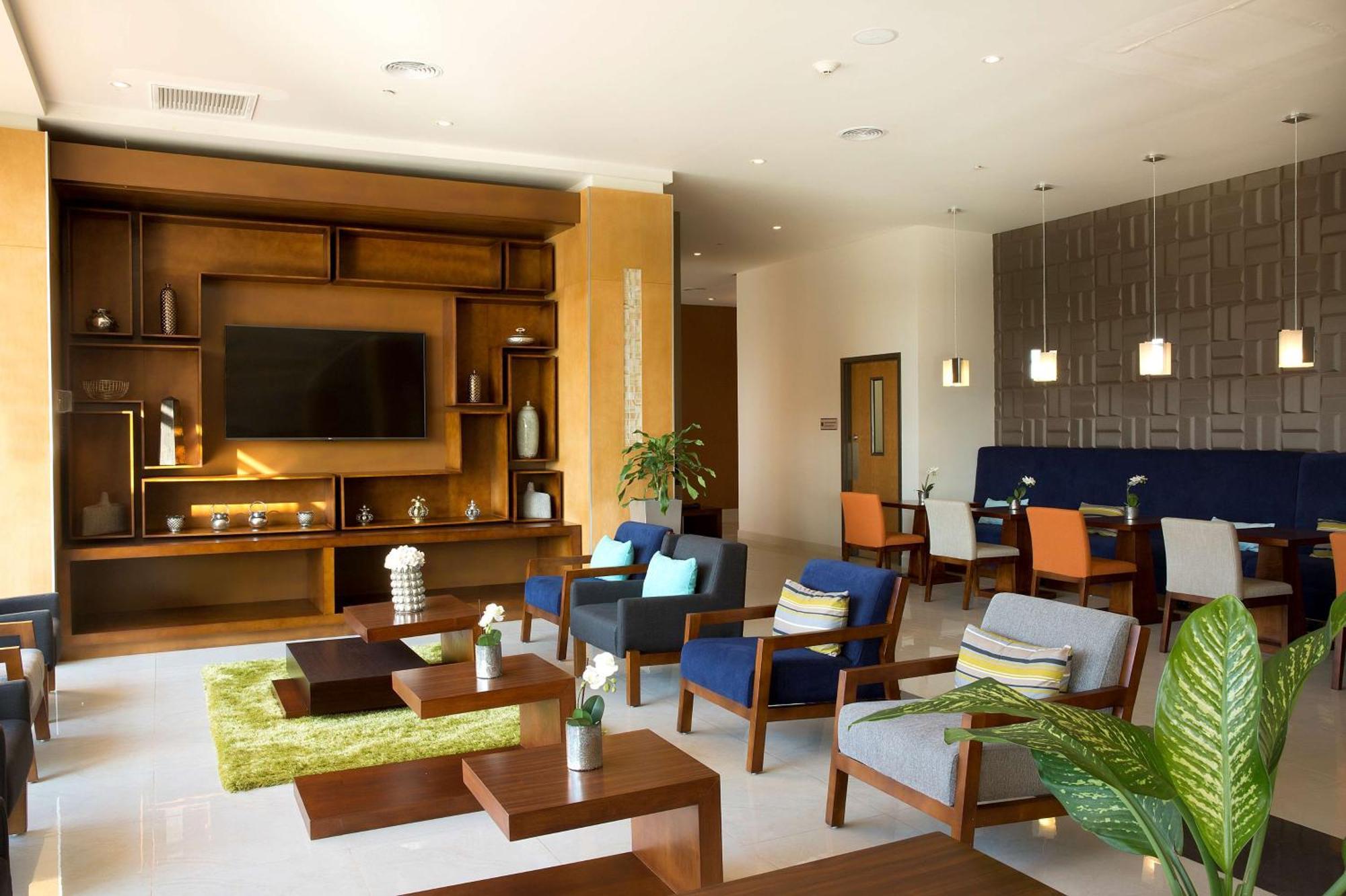 Hampton Inn & Suites By Hilton Paraíso Екстериор снимка