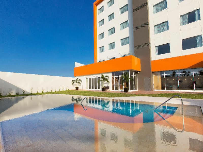 Hampton Inn & Suites By Hilton Paraíso Екстериор снимка